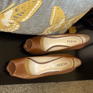 GUESS, beautiful brown Peep Toe Platform, size 9.5